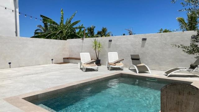 2 Chambres Avec Piscine Dans Maison Creole Сен-Пьер Экстерьер фото
